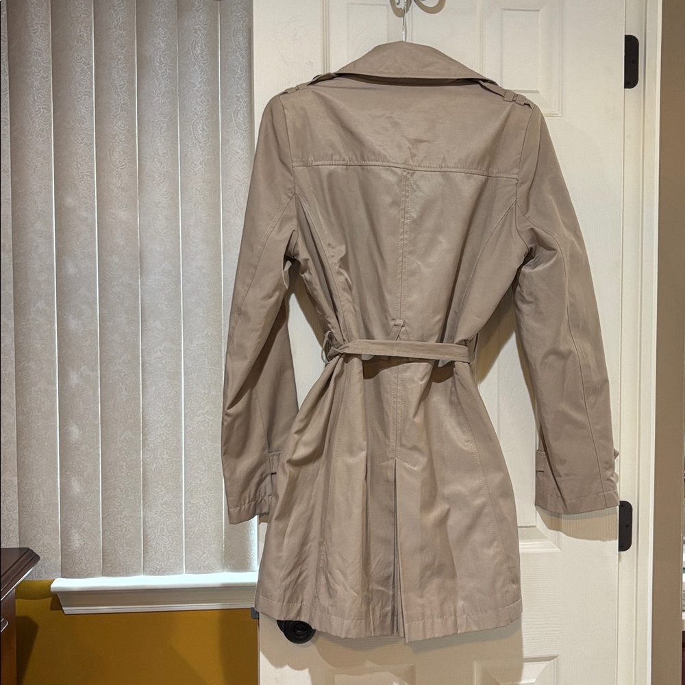DKNY DOUBLE-BREASTED TRENCH COAT - Picture 4 of 5
